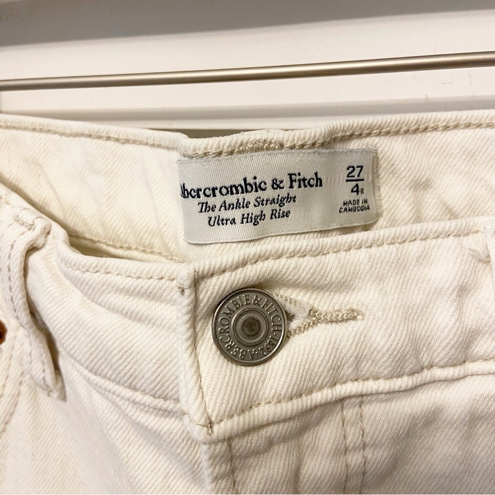 Abercrombie & Fitch | Women’s Curve Love the Ankle Straight High Rise Jeans 27/4 - Picture 3 of 8